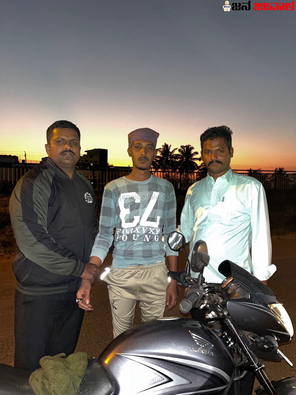 ನ್ಯಾಯಾಲಯದಿಂದ ಪರಾರಿಯಾಗಿದ್ದ ಆರೋಪಿಯನ್ನು ಬಂಧಿಸಿದ ಬಾಗೇವಾಡಿ ಪೊಲೀಸರು..!