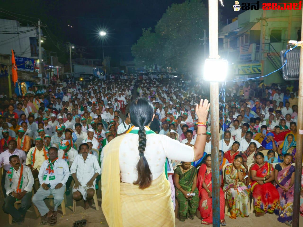 ಬೆಲೆ ಏರಿಕೆ ನೆಪ ಹೇಳಿ ಅಧಿಕಾರಕ್ಕೆ ಬಂದ ಬಿಜೆಪಿ ಕಾಲದಲ್ಲಿ ಬೆಲೆಗಳು ದುಪ್ಪಟ್ಟಾಗಿವೆ - ಲಕ್ಷ್ಮೀ ಹೆಬ್ಬಾಳಕರ್