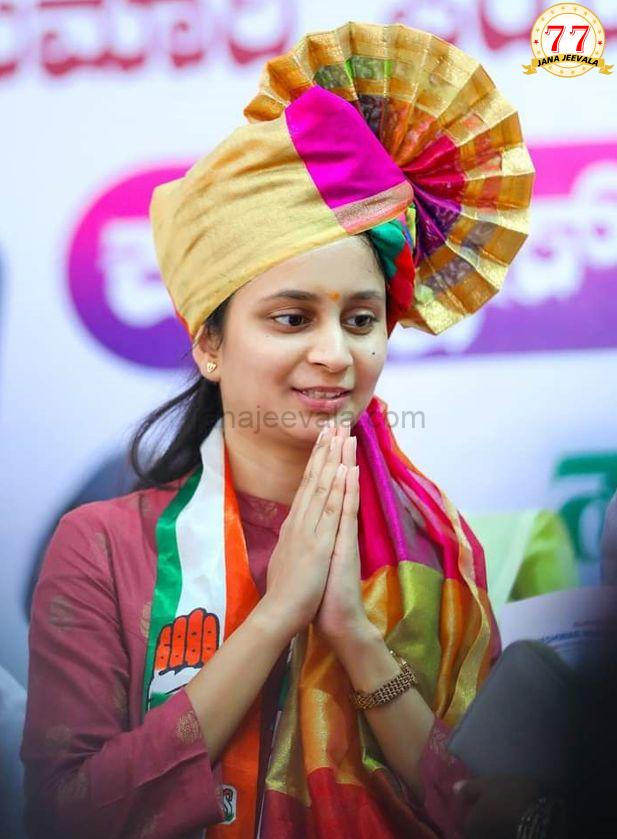 ಅತೀ ಚಿಕ್ಕ ವಯಸ್ಸಿನಲ್ಲಿಯೇ ಸಂಸದೆಯಾಗಿ ದಾಖಲೆ ಬರೆದ ಪ್ರಿಯಂಕಾ..!