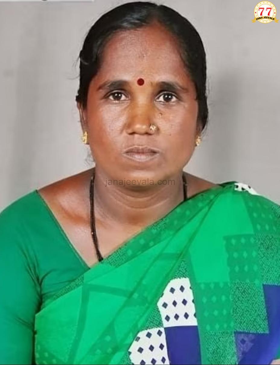ಕಿವಿಗೆ ಹಾವು ಕಚ್ಚಿ ಮಹಿಳೆ ಸಾವು