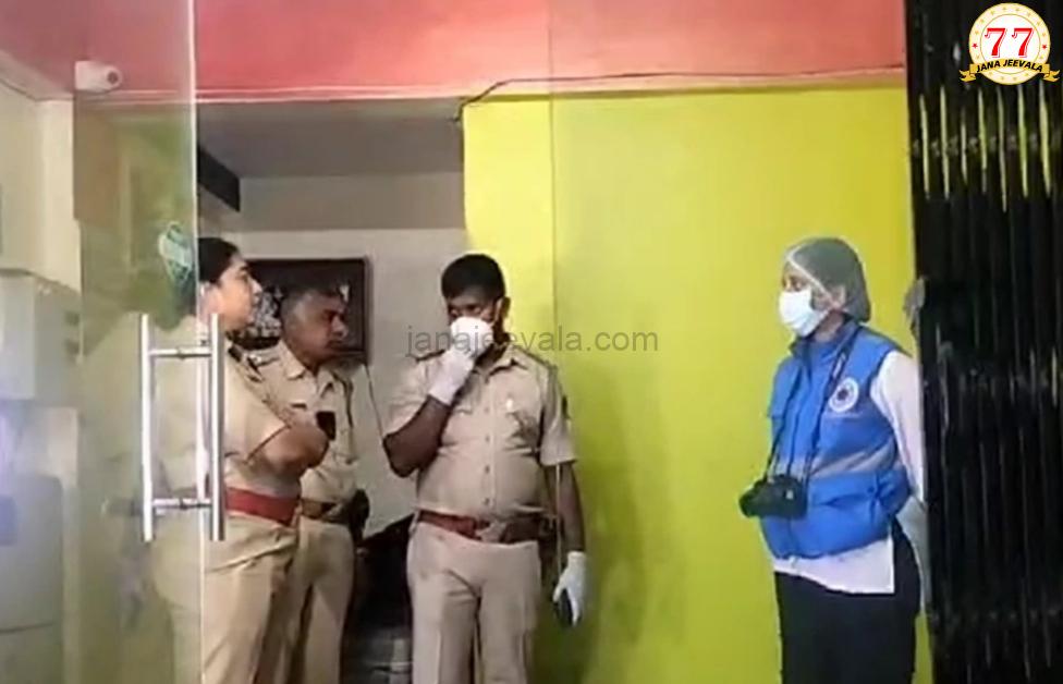 PG ಯಲ್ಲೂ ಈಗ ಸುರಕ್ಷತೆಯಿಲ್ಲ : ಲೇಡಿಸ್ ಪಿಜಿಗೆ ನುಗ್ಗಿ ಭೀಕರ ಕೊಲೆ
