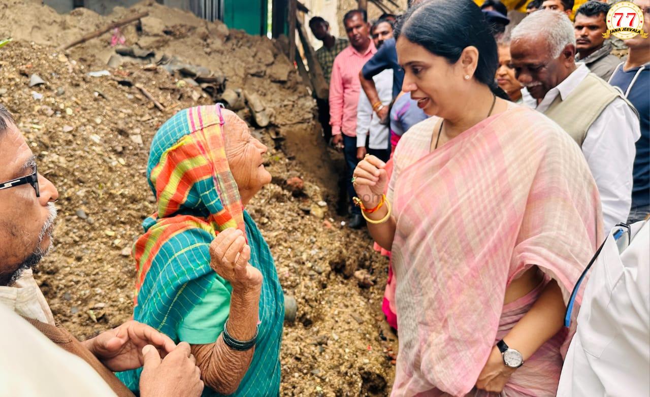 ಖಾನಾಪುರ ಪ್ರವಾಹ ಪೀಡಿತ ಪ್ರದೇಶಗಳಿಗೆ ಸಚಿವೆ ಲಕ್ಷ್ಮೀ ಹೆಬ್ಬಾಳಕರ್ ಭೇಟಿ-ಪಶ್ಚಿಮಘಟ್ಟಗಳಲ್ಲಿರುವ ಗ್ರಾಮಗಳಿಗೆ ಮೂಲಭೂತ ಸೌಕರ್ಯ ಒದಗಿಸಲು ಕ್ರಮ