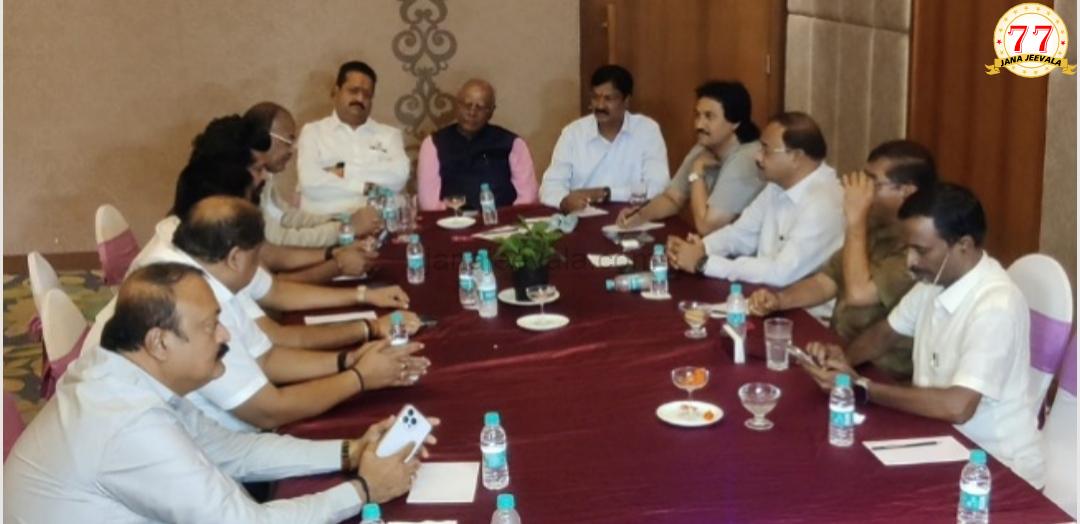 ಮೈಸೂರು ಆಯ್ತು, ಈಗ ಗಣಿನಾಡಿನತ್ತ ಮತ್ತೊಂದು ಪಾದಯಾತ್ರೆ; ಯತ್ನಾಳ, ಜಾರಕಿಹೊಳಿ ನೇತೃತ್ವ