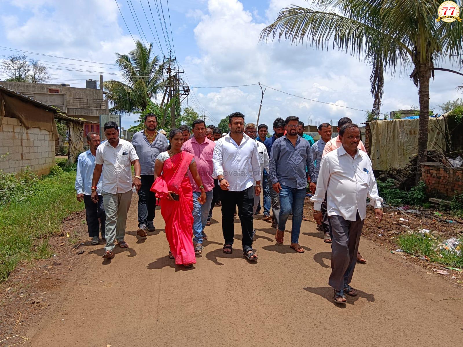 ಪ್ರವಾಹ ಪೀಡಿತ ಪ್ರದೇಶಕ್ಕೆ ಮೃಣಾಲ್‌ ಹೆಬ್ಬಾಳಕರ್ ಭೇಟಿ