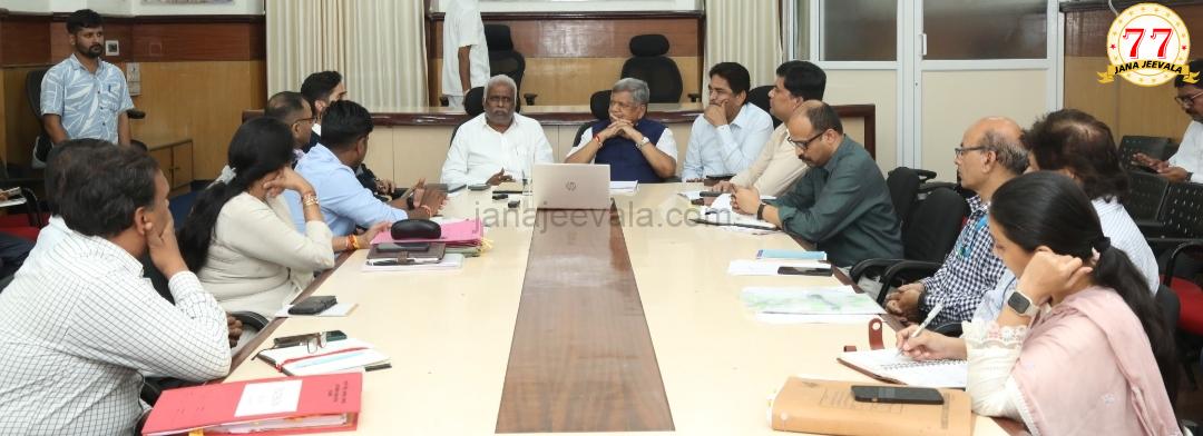 ಬೆಳಗಾವಿ ದಂಡು ಮಂಡಳಿಯ ಅಧಿಕಾರಿಗಳೊಂದಿಗೆ ಮಹತ್ವದ ಸಭೆ ನಡೆಸಿದ ಶೆಟ್ಟರ್