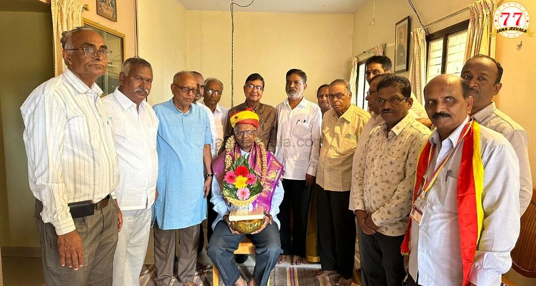 ಸಂಕೇಶ್ವರದ ಸಾಹಿತಿಗಳಿಂದ ಬಿ.ಎಸ್.ಗವಿಮಠ ಅವರಿಗೆ ಗೌರವ ಸತ್ಕಾರ