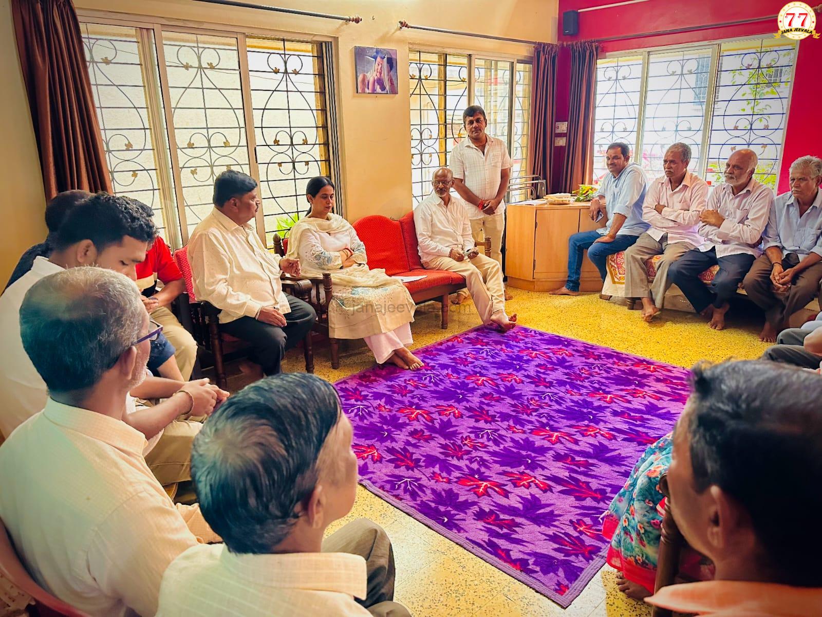 ಸಚಿವೆ ಲಕ್ಷ್ಮೀ ಹೆಬ್ಬಾಳಕರ್ ಅವರಿಂದ ಮತ್ತೊಂದು ವಿನೂತನ ಕಾರ್ಯಕ್ರಮ ; ಸಮಸ್ಯೆಗಳನ್ನು ಅರಿಯಲು ಸರಣಿ ಕಾರ್ನರ್ ಮೀಟಿಂಗ್