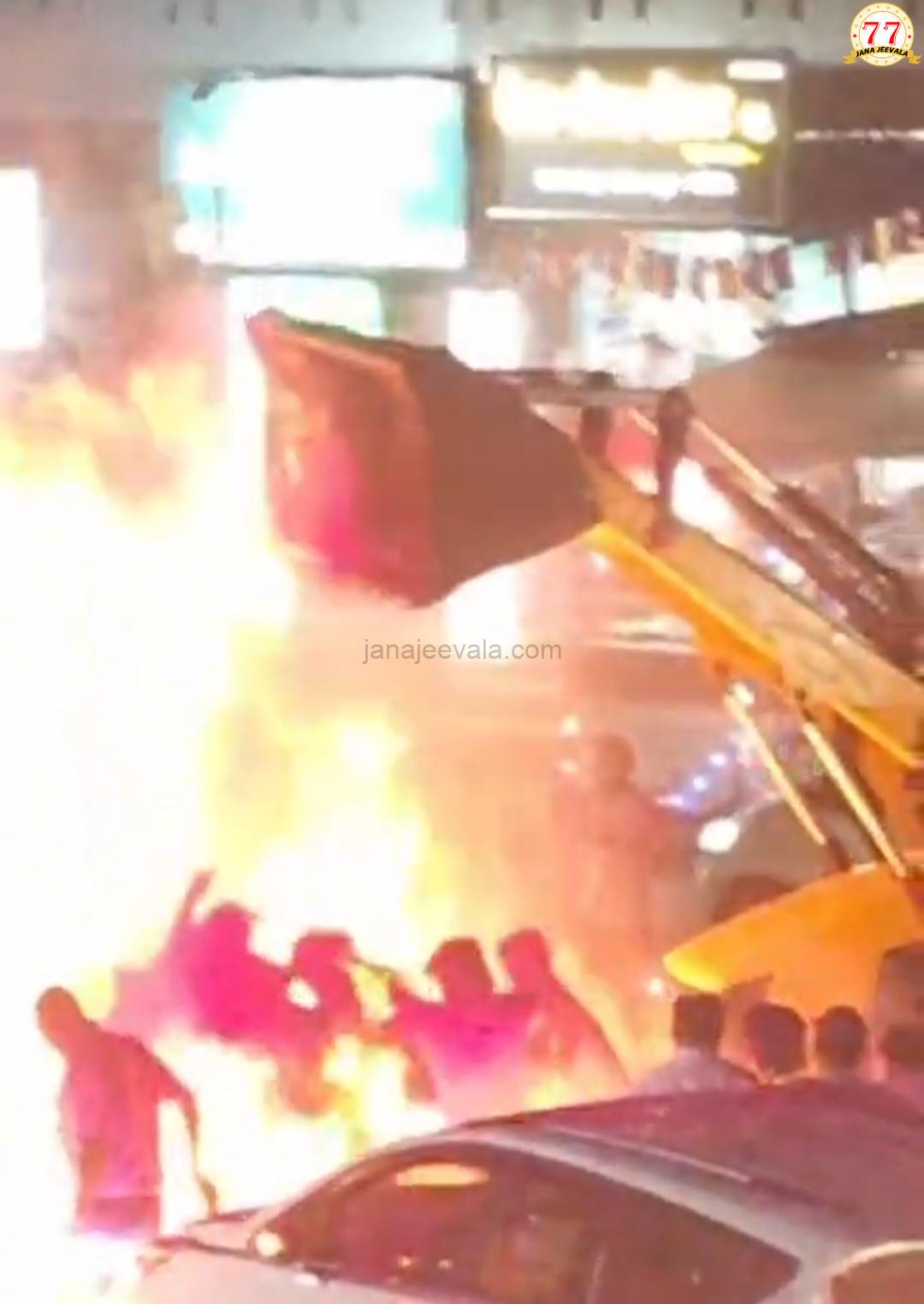 ಬೆಳಗಾವಿಗೆ ಹೊಂದಿಕೊಂಡ ತಾಲೂಕಲ್ಲಿ ಅವಘಡ: ನೂತನವಾಗಿ ಆಯ್ಕೆಯಾದ ಶಿವಾಜಿ ಪಾಟೀಲ ವಿಜಯೋತ್ಸವದ ವೇಳೆ ಬೆಂಕಿ ತಗುಲಿ ಗಾಯಗೊಂಡ ಮಹಿಳೆಯರು