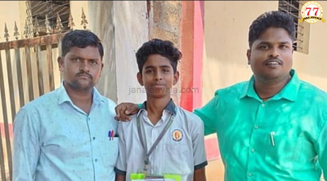 ತಾಯಿ ನಿಧನದ ಸುದ್ದಿಯ ನೋವಿನ ನಡುವೆಯೂ SSLC ಪರೀಕ್ಷೆ ಬರೆದ ಮಗ