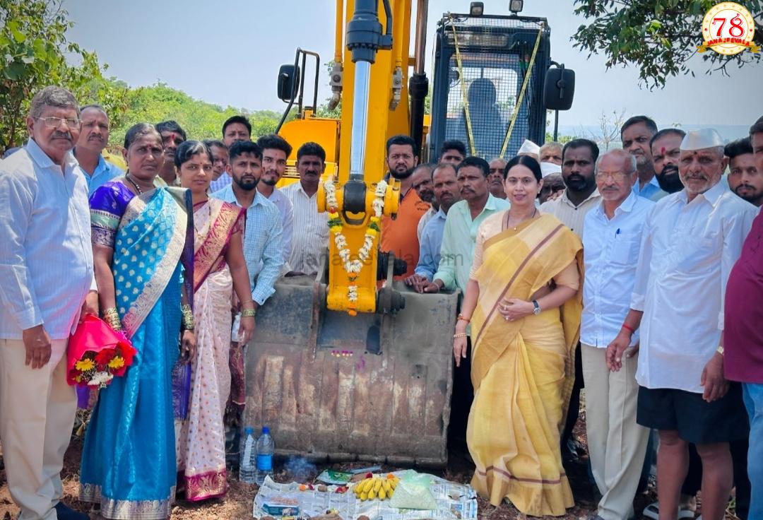 ಸಂಪರ್ಕ ರಸ್ತೆ ಕಾಮಗಾರಿಗೆ ಪೂಜೆ ಸಲ್ಲಿಸಿದ ಸಚಿವೆ ಲಕ್ಷ್ಮೀ ಹೆಬ್ಬಾಳಕರ್