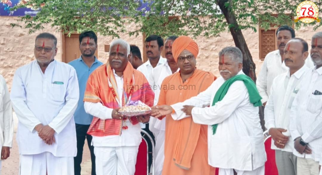 ಪ್ರತಿಷ್ಠೆಯ ಖರ್ಚುಗಳಿಗೆ ಕಡಿವಾಣ ಹಾಕಲು ಈರಣ್ಣ ಕಡಾಡಿ ಸಲಹೆ