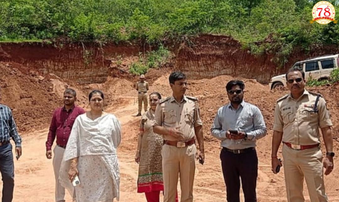 ಮರಳು ಅಡ್ಡೆಗಳ ಮೇಲೆ  ದಾಳಿ: ಜೆಸಿಬಿ ವಶಪಡಿಸಿಕೊಂಡ ಪೊಲೀಸರು