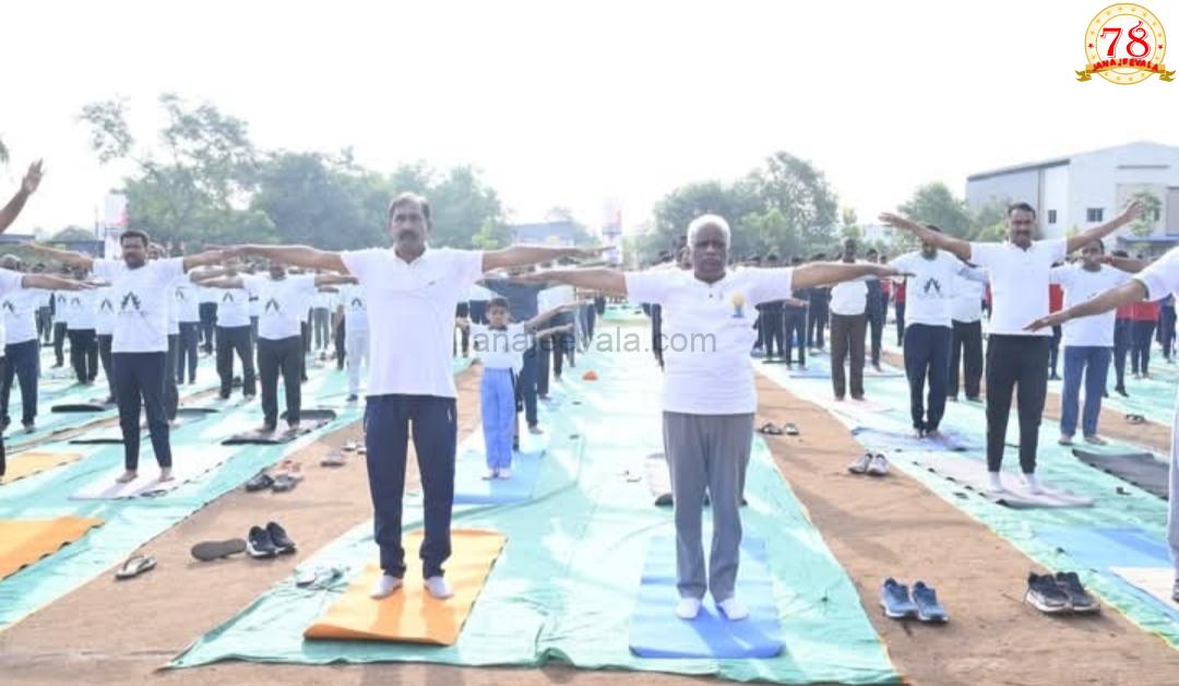 ಪ್ರತಿಯೊಬ್ಬರು ಪ್ರತಿದಿನ ಯೋಗ ಮಾಡಿ ಆರೋಗ್ಯಯುತ ಜೀವನ ನಡೆಸಲು ಈರಣ್ಣ ಕಡಾಡಿ ಸಲಹೆ