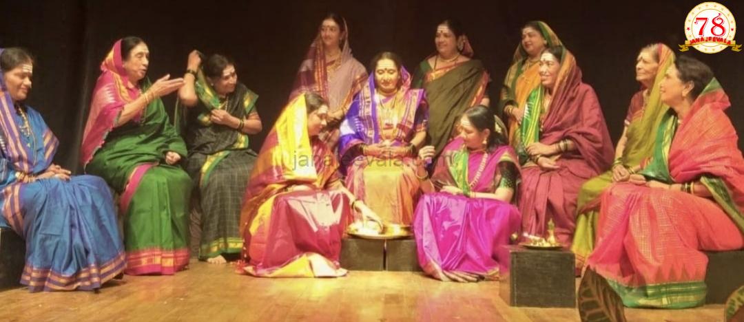 ಹೇಮರಡ್ಡಿ ಮಲ್ಲಮ್ಮ ನಾಟಕಕ್ಕೆ ಕಿಕ್ಕಿರಿದು ಸೇರಿದ್ದ ಪ್ರೇಕ್ಷಕರು  ರಂಗಭೂಮಿಗೆ ಸಾವಿಲ್ಲ ಎಂಬುದು ಸಾಬೀತು ಎಂದ ಬಸವರಾಜ ಜಗಜಂಪಿ