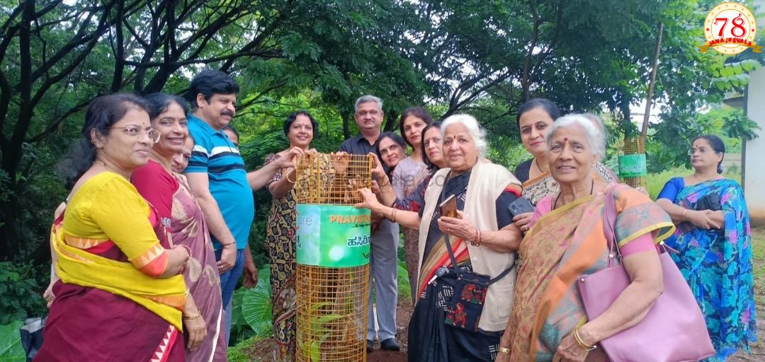 ಗಿಡ ನೆಡುವುದರ ಜೊತೆಗೆ ರಕ್ಷಿಸಿ ಬೆಳೆಸುವುದೂ ಮುಖ್ಯ: ಚೈತನ್ಯ ಕುಲಕರ್ಣಿ  ಚನ್ನಮ್ಮ ನಗರ ಸರಕಾರಿ ಶಾಲೆ ಆವರಣದಲ್ಲಿ ವನಮಹೋತ್ಸವ