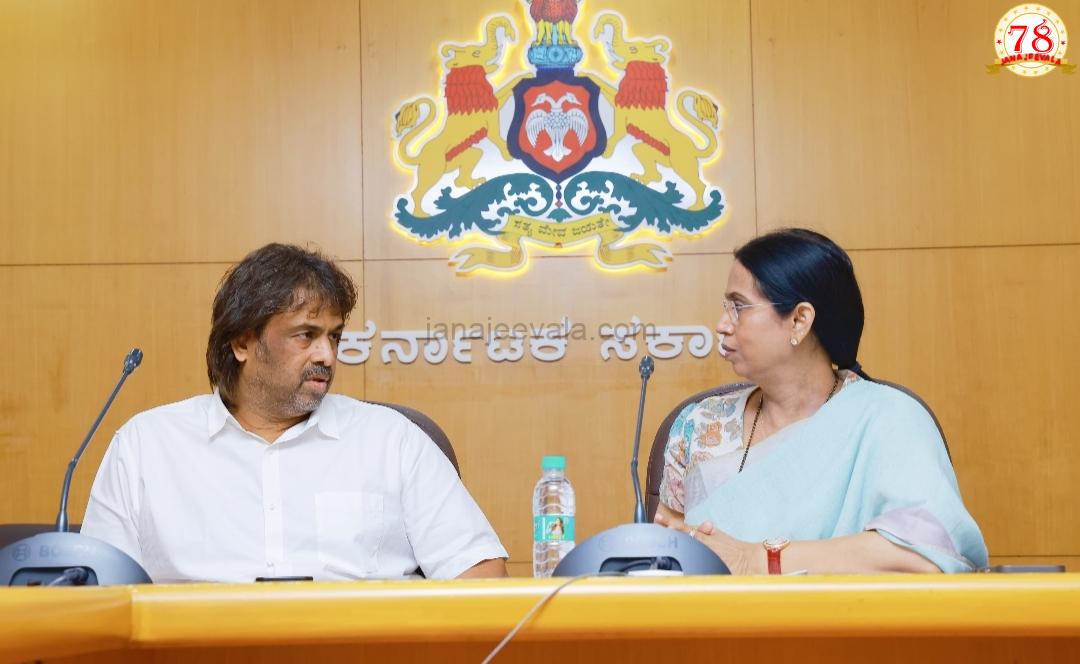 ಅಂಗನವಾಡಿಗಳಲ್ಲಿ ಪೂರ್ವ ಪ್ರಾಥಮಿಕ ತರಗತಿ : ಮಧು ಬಂಗಾರಪ್ಪ - ಲಕ್ಷ್ಮೀ ಹೆಬ್ಬಾಳಕರ್ ಚರ್ಚೆ