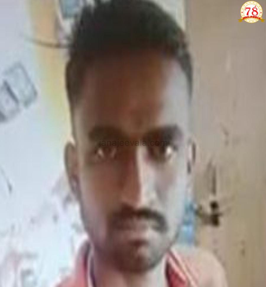 ಕೋರ್ಟ್ ಆವರಣದಲ್ಲಿ ಪತ್ನಿ ಮೇಲೆ ಪತಿಯಿಂದ ಮಚ್ಚಿನಿಂದ ದಾಳಿ