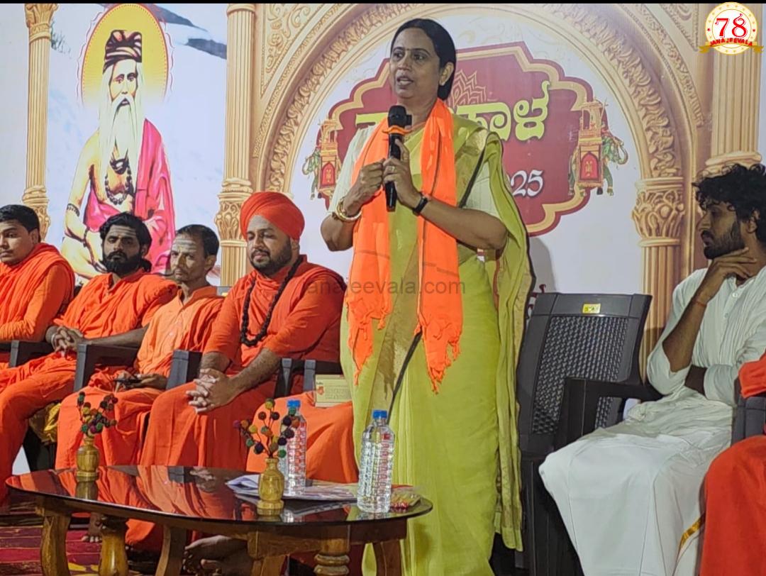 ಸಜ್ಜನರು, ಮಠಾಧೀಶರು, ಮಂದಿರಗಳಿಂದಾಗಿ ಗ್ರಾಮೀಣ ಕ್ಷೇತ್ರ ಪುಣ್ಯ ಭೂಮಿಯಾಗಿದೆ : ಸಚಿವೆ ಲಕ್ಷ್ಮೀ ಹೆಬ್ಬಾಳಕರ್