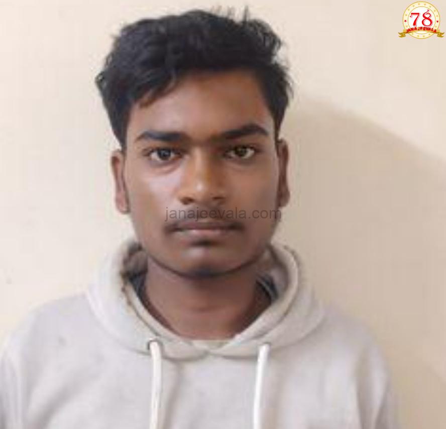 ಬುದ್ಧಿ ಹೇಳಿದ್ದಕ್ಕೆ ವ್ಯಕ್ತಿಗೆ ಖಾರದಪುಡಿ ಎರಚಿ ಚಾಕು ಇರಿದ ಯುವಕ
