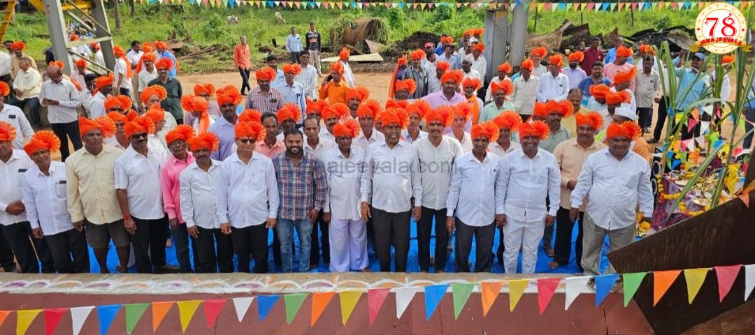 ಲೈಲಾ ಶುಗರ್ಸ್‌ ಕಬ್ಬು ಅರೆಯುವ ಹಂಗಾಮು : ದೀಪಾವಳಿ ಹಬ್ಬದ ಸಂದರ್ಭದಲ್ಲಿ ಚಾಲನೆ ನೀಡಿದ ವಿಠ್ಠಲ ಹಲಗೇಕರ