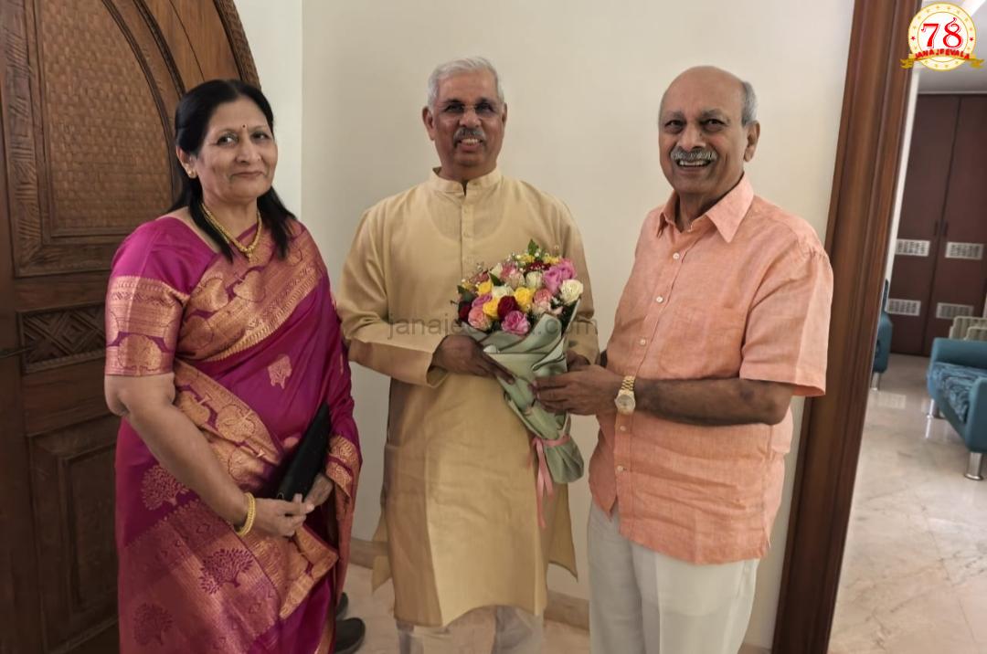 ಡಾ ಕೋರೆಯವರ ನಿವಾಸಕ್ಕೆ ಕೇರಳ ರಾಜ್ಯಪಾಲರು ಭೇಟಿ