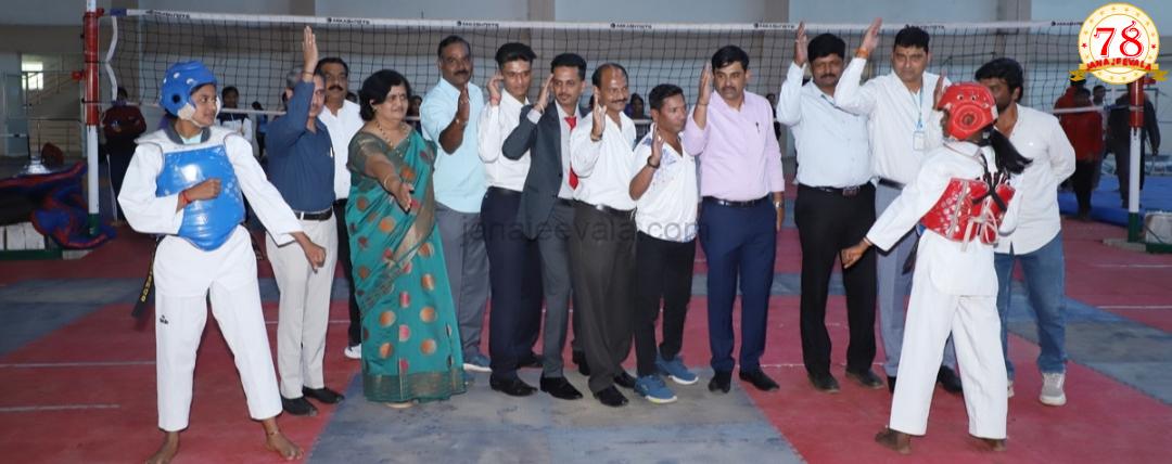 ಕ್ರೀಡೆಯಲ್ಲಿ ಭಾಗವಹಿಸಿ ಮಾನಸಿಕ ಹಾಗೂ ದೈಹಿಕ ಸದೃಢಗೊಳ್ಳಬೇಕು