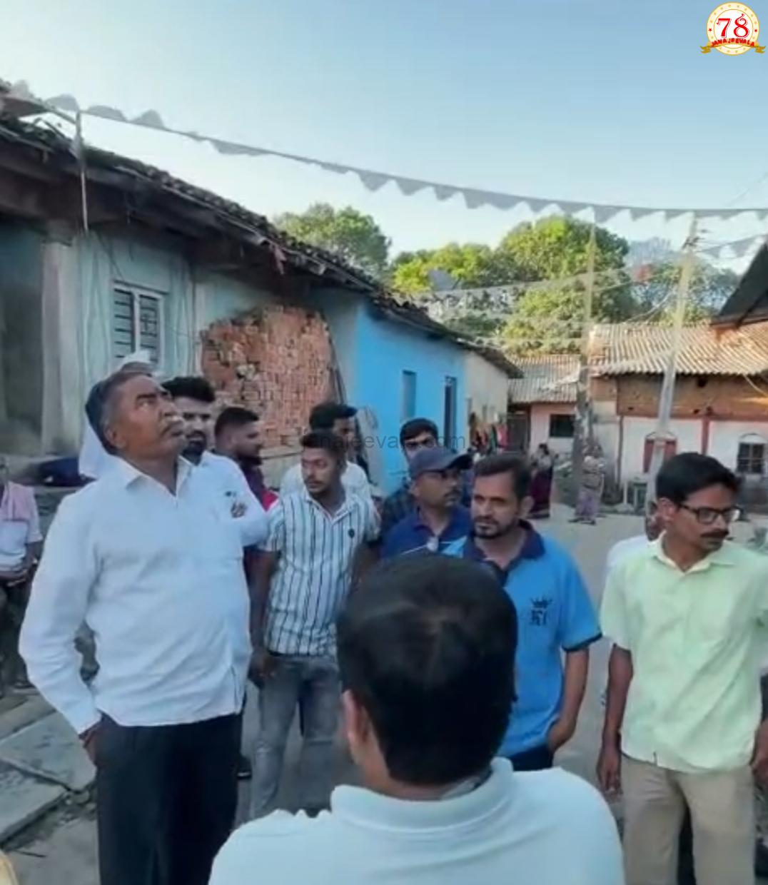 ಮಡಿಗುಂಜಿಯಲ್ಲಿ ಶಾರ್ಟ್ ಸರ್ಕ್ಯೂಟ್ ನಿಂದ ಬೆಂಕಿ ಅವಘಡ; ಶಾಸಕ ವಿಠ್ಠಲರಾವ್ ಹಲಗೇಕರ ಅವರಿಂದ ಪರಿಶೀಲನೆ