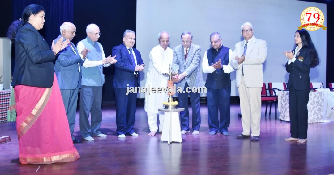 ಪ್ರಜಾಪ್ರಭುತ್ವದ ತತ್ವಗಳನ್ನು ರಕ್ಷಿಸುವುದು ನಾಗರಿಕರ ಆದ್ಯ ಕರ್ತವ್ಯ : ಎ.ಎಸ್.ಪಾಶ್ಚಾಪುರೆ