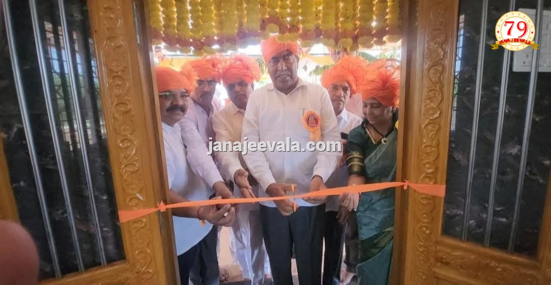 ಖಾನಾಪುರದ ದುರ್ಗಾನಗರದಲ್ಲಿ ಸಾಯಿಬಾಬಾ ಮೂರ್ತಿ ಪ್ರತಿಷ್ಠಾಪನೆ: ಶಾಸಕ ವಿಠ್ಠಲ ಹಲಗೇಕರ ಚಾಲನೆ