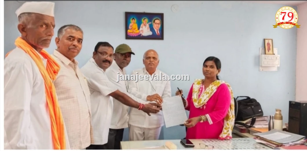 ಬಸ್ ಸೇವೆಗೆ ಒತ್ತಾಯಿಸಿ ಮನವಿ ಸಲ್ಲಿಸಿದ ಪ್ರಮೋದ ಕೊಚೇರಿ