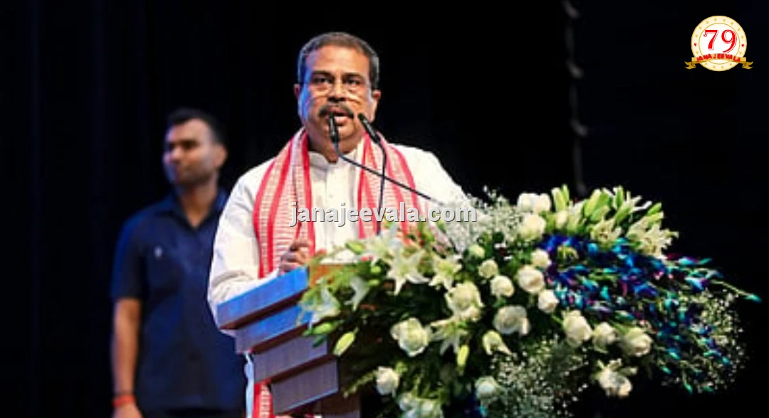 ನೀಟ್ ಪೇಪರ್ ಸೋರಿಕೆ ಪ್ರಕರಣ : ಹೋರಾಟಕ್ಕೆ ಮಣಿದ ಕೇಂದ್ರ 