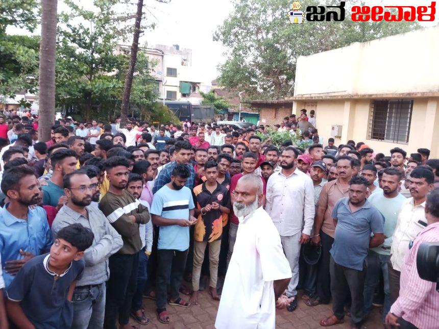 ಶಹಾಪುರ: ಮುಖಾಮುಖಿ ಘರ್ಷಣೆ; ಭಯದಲ್ಲಿ ಅಭಯ ಕ್ಷೇತ್ರ..!? ಶಹಾಪುರ: ಮುಖಾಮುಖಿ ಘರ್ಷಣೆ; ಭಯದಲ್ಲಿ ಅಭಯ ಕ್ಷೇತ್ರ..!?