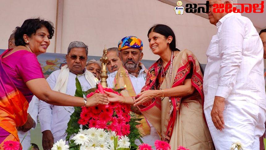 ಮಹತ್ವಾಕಾಂಕ್ಷಿ ಶಕ್ತಿ ಯೋಜನೆಗೆ ಸಿಎಂ ಚಾಲನೆ ಮಹತ್ವಾಕಾಂಕ್ಷಿ ಶಕ್ತಿ ಯೋಜನೆಗೆ ಸಿಎಂ ಚಾಲನೆ