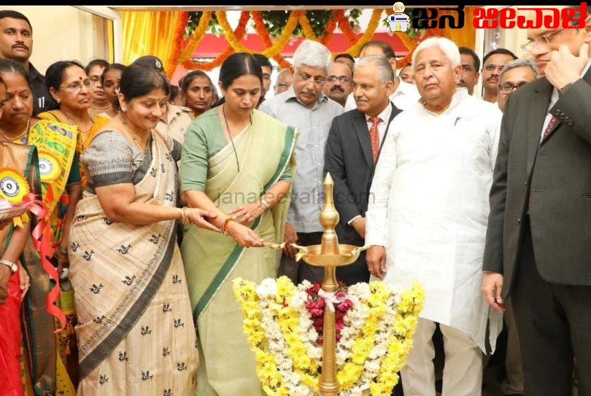 ಸಣ್ಣಪುಟ್ಟ ವ್ಯಾಜ್ಯ ಕೆಳಹಂತದ ಕೋರ್ಟ್ ನಲ್ಲಿ ಬಗೆಹರಿಸಿಕೊಳ್ಳಿ : ಹೆಬ್ಬಾಳ್ಕರ್ ಕಿವಿಮಾತು ಸಣ್ಣಪುಟ್ಟ ವ್ಯಾಜ್ಯ ಕೆಳಹಂತದ ಕೋರ್ಟ್ ನಲ್ಲಿ ಬಗೆಹರಿಸಿಕೊಳ್ಳಿ : ಹೆಬ್ಬಾಳ್ಕರ್ ಕಿವಿಮಾತು