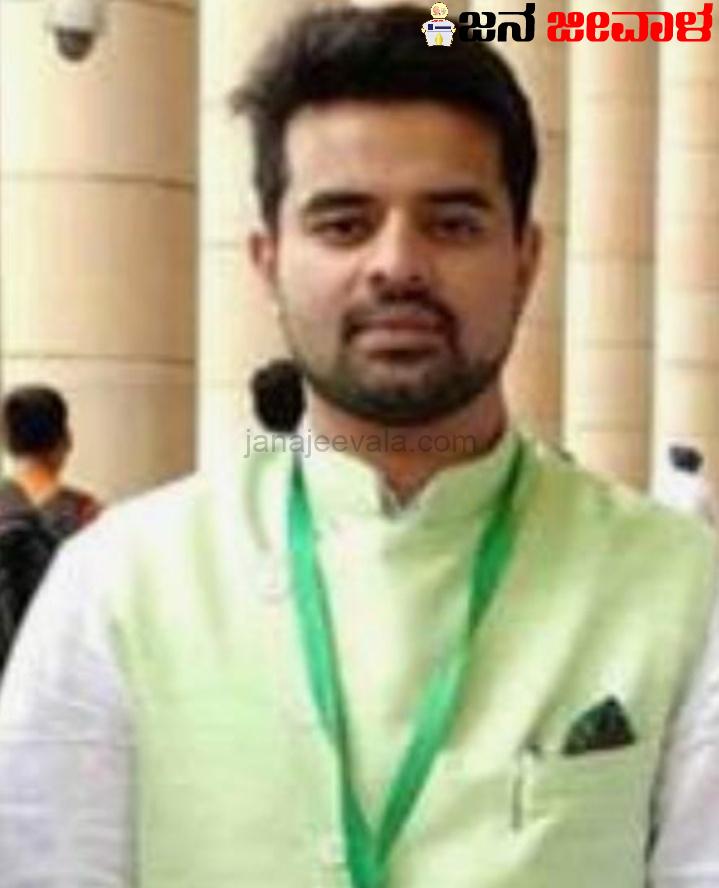 ಸಂಸದ ಪ್ರಜ್ವಲ ರೇವಣ್ಣ ಆಯ್ಕೆಯನ್ನು ಆಸಿಂಧುಗೊಳಿಸಿದ ಹೈಕೋರ್ಟ್ ಸಂಸದ ಪ್ರಜ್ವಲ ರೇವಣ್ಣ ಆಯ್ಕೆಯನ್ನು ಆಸಿಂಧುಗೊಳಿಸಿದ ಹೈಕೋರ್ಟ್