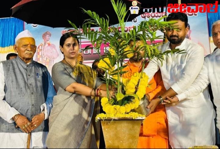 ಮಹಾನ್ ಪುರುಷರ ಸಾಧನೆ ತಿಳಿಸಿಕೊಡಲು ಪುತ್ಥಳಿಗಳ ಪ್ರತಿಷ್ಠಾಪನೆ – ಲಕ್ಷ್ಮೀ ಹೆಬ್ಬಾಳಕರ್ ಮಹಾನ್ ಪುರುಷರ ಸಾಧನೆ ತಿಳಿಸಿಕೊಡಲು ಪುತ್ಥಳಿಗಳ ಪ್ರತಿಷ್ಠಾಪನೆ – ಲಕ್ಷ್ಮೀ ಹೆಬ್ಬಾಳಕರ್