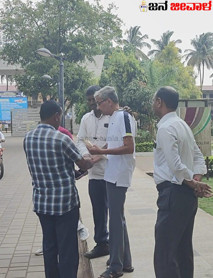 ಭ್ರಷ್ಟಾಚಾರ Scheduled Offence, ಬರೀ ‘ಸುಲಿಗೆ’ ಕೇಸ್ ಗೆ ಸೀಮಿತವಲ್ಲ..! ಕಾನೂನಿನ ತಪ್ಪು ಮಧ್ಯಸ್ಥಿಕೆ (misinterpretation of law)ಆಯ್ತೇ ಈ ಪ್ರಕರಣ..!? ಭ್ರಷ್ಟಾಚಾರ Scheduled Offence, ಬರೀ ‘ಸುಲಿಗೆ’ ಕೇಸ್ ಗೆ ಸೀಮಿತವಲ್ಲ..! ಕಾನೂನಿನ ತಪ್ಪು ಮಧ್ಯಸ್ಥಿಕೆ (misinterpretation of law)ಆಯ್ತೇ ಈ ಪ್ರಕರಣ..!?