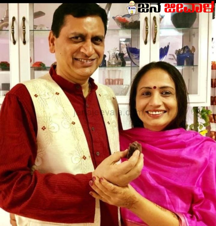 ಬೆಳಗಾವಿ DC ಆಗಿದ್ದ ಅಧಿಕಾರಿ ಪತಿಗೆ ಒಲಿದ ರಾಜ್ಯದ ಅತ್ಯುನ್ನತ ಹುದ್ದೆ ಬೆಳಗಾವಿ DC ಆಗಿದ್ದ ಅಧಿಕಾರಿ ಪತಿಗೆ ಒಲಿದ ರಾಜ್ಯದ ಅತ್ಯುನ್ನತ ಹುದ್ದೆ