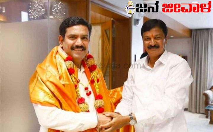 ಆ 30 ನಿಮಿಷದ ಭೇಟಿಯ ವೇಳೆ ಜಾರಕಿಹೊಳಿ ವಿಜಯೇಂದ್ರರಿಗೆ ಹೇಳಿದ್ದೇನು ? ಆ 30 ನಿಮಿಷದ ಭೇಟಿಯ ವೇಳೆ ಜಾರಕಿಹೊಳಿ ವಿಜಯೇಂದ್ರರಿಗೆ ಹೇಳಿದ್ದೇನು ?