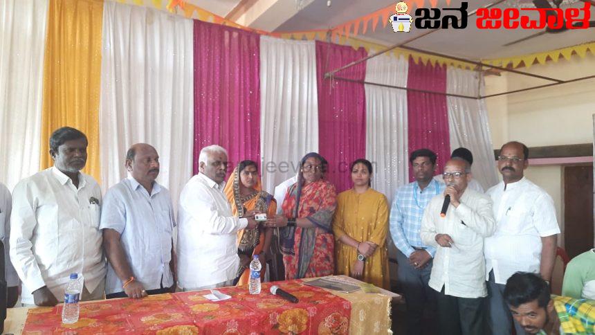 ಮೋದಿ ಕನಸಿನ ವಿಕಸಿತ ಭಾರತ ಸಂಕಲ್ಪ ಯಾತ್ರೆ ಯಶಸ್ವಿಗೊಳಿಸಲು ಕಡಾಡಿ ಕರೆ ಮೋದಿ ಕನಸಿನ ವಿಕಸಿತ ಭಾರತ ಸಂಕಲ್ಪ ಯಾತ್ರೆ ಯಶಸ್ವಿಗೊಳಿಸಲು ಕಡಾಡಿ ಕರೆ