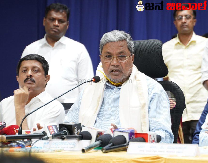 ಕೋವಿಡ್-19 ಪರಿಸ್ಥಿತಿ ನಿರ್ವಹಣೆಗೆ ಸಂಪುಟ ಉಪಸಮಿತಿ ರಚನೆ : ಸಿದ್ದರಾಮಯ್ಯ ಕೋವಿಡ್-19 ಪರಿಸ್ಥಿತಿ ನಿರ್ವಹಣೆಗೆ ಸಂಪುಟ ಉಪಸಮಿತಿ ರಚನೆ : ಸಿದ್ದರಾಮಯ್ಯ