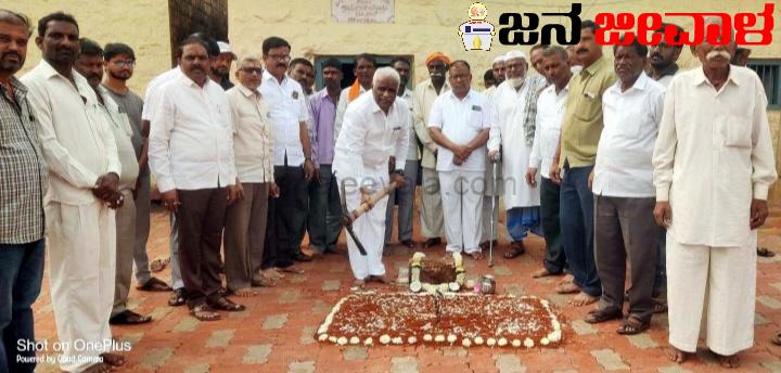 ಯುವಕರು ಗರಡಿಮನೆಗಳತ್ತ ಹೆಜ್ಜೆ ಹಾಕಿದರೆ ಕುಸ್ತಿಯ ಗತವೈಭವ ಮತ್ತೆ ಮರುಕಳಿಸುತ್ತದೆ : ಈರಣ್ಣ ಕಡಾಡಿ ಯುವಕರು ಗರಡಿಮನೆಗಳತ್ತ ಹೆಜ್ಜೆ ಹಾಕಿದರೆ ಕುಸ್ತಿಯ ಗತವೈಭವ ಮತ್ತೆ ಮರುಕಳಿಸುತ್ತದೆ : ಈರಣ್ಣ ಕಡಾಡಿ