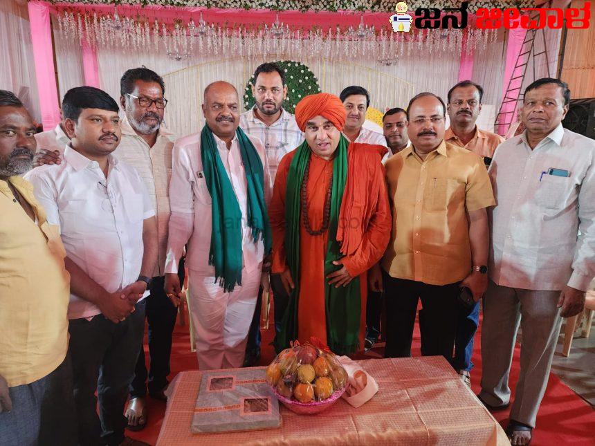 ಬೆಳಗಾವಿಯಲ್ಲಿ ಪಂಚಮಸಾಲಿ ಸಮಾಜದ ರಾಜ್ಯ ಪದಾಧಿಕಾರಿಗಳ ಸಭೆ ಸಂಪನ್ನ ಬೆಳಗಾವಿಯಲ್ಲಿ ಪಂಚಮಸಾಲಿ ಸಮಾಜದ ರಾಜ್ಯ ಪದಾಧಿಕಾರಿಗಳ ಸಭೆ ಸಂಪನ್ನ