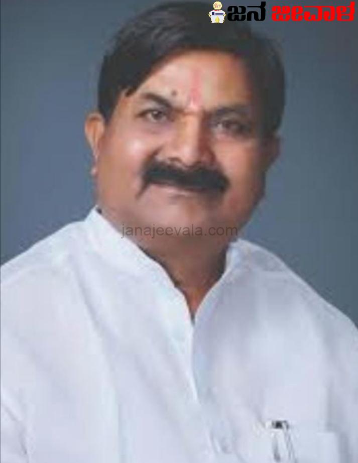 ನೀನು ಎಂಎಲ್ಎ ಇದ್ದರೆ ನಿನಗೆ ಇರಬೇಕು. ನನಗೇನಲ್ಲ : ಶಾಸಕರಿಗೆ ಬೈದ ಅಧಿಕಾರಿ ಮಾತು ವೈರಲ್ ನೀನು ಎಂಎಲ್ಎ ಇದ್ದರೆ ನಿನಗೆ ಇರಬೇಕು. ನನಗೇನಲ್ಲ : ಶಾಸಕರಿಗೆ ಬೈದ ಅಧಿಕಾರಿ ಮಾತು ವೈರಲ್