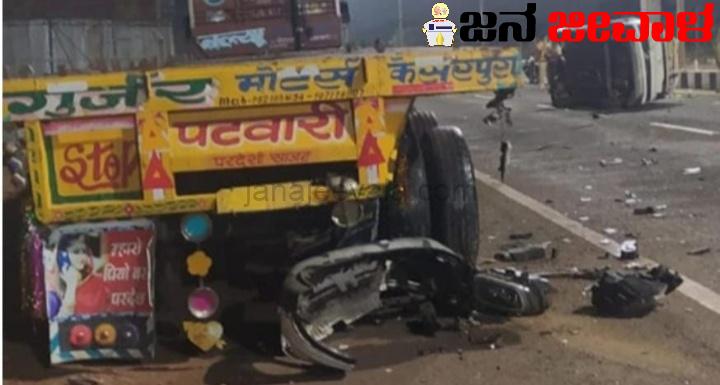 ಬೆಳಗಾವಿಯಲ್ಲಿ ರಾತ್ರಿ ನಡೆದ ದುರ್ಘಟನೆ : ನಿಂತ ಲಾರಿಗೆ ಗುದ್ದಿದ ಕಾರು-ಯುವ ವೈದ್ಯ ಸಾವು , ಇಬ್ಬರಿಗೆ ಗಾಯ ಬೆಳಗಾವಿಯಲ್ಲಿ ರಾತ್ರಿ ನಡೆದ ದುರ್ಘಟನೆ : ನಿಂತ ಲಾರಿಗೆ ಗುದ್ದಿದ ಕಾರು-ಯುವ ವೈದ್ಯ ಸಾವು , ಇಬ್ಬರಿಗೆ ಗಾಯ