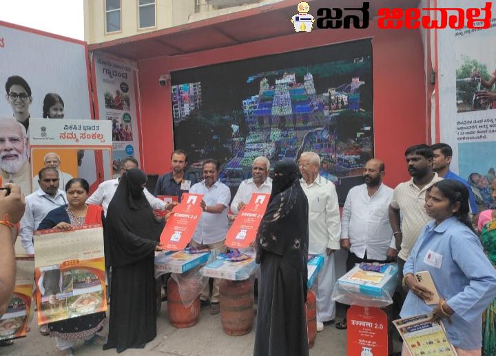 ಜನರ ಹಿತಾಸಕ್ತಿಯ ನಾಟಕವಾಡುವರಿಗಿಂತ ಚುನಾವಣೆ ನಂತರ ಕೆಲಸ ಮಾಡುವವರನ್ನು ಬೆಂಬಲಿಸುವುದು ಅಗತ್ಯ : ಈರಣ್ಣ ಕಡಾಡಿ ಜನರ ಹಿತಾಸಕ್ತಿಯ ನಾಟಕವಾಡುವರಿಗಿಂತ ಚುನಾವಣೆ ನಂತರ ಕೆಲಸ ಮಾಡುವವರನ್ನು ಬೆಂಬಲಿಸುವುದು ಅಗತ್ಯ : ಈರಣ್ಣ ಕಡಾಡಿ