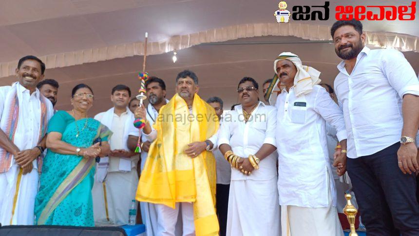 ಮುಸಲ್ಮಾನರಿಗೆ ಶೇ.1ರಷ್ಟು ಅನುದಾನ ನೀಡಬಾರದೇ? ಚುನಾವಣೆಯಲ್ಲಿ ಮಂಗಳೂರಿನಲ್ಲಿ ಬದಲಾವಣೆ: ಡಿಸಿಎಂ ಡಿ.ಕೆ. ಶಿವಕುಮಾರ್ ಮುಸಲ್ಮಾನರಿಗೆ ಶೇ.1ರಷ್ಟು ಅನುದಾನ ನೀಡಬಾರದೇ? ಚುನಾವಣೆಯಲ್ಲಿ ಮಂಗಳೂರಿನಲ್ಲಿ ಬದಲಾವಣೆ: ಡಿಸಿಎಂ ಡಿ.ಕೆ. ಶಿವಕುಮಾರ್