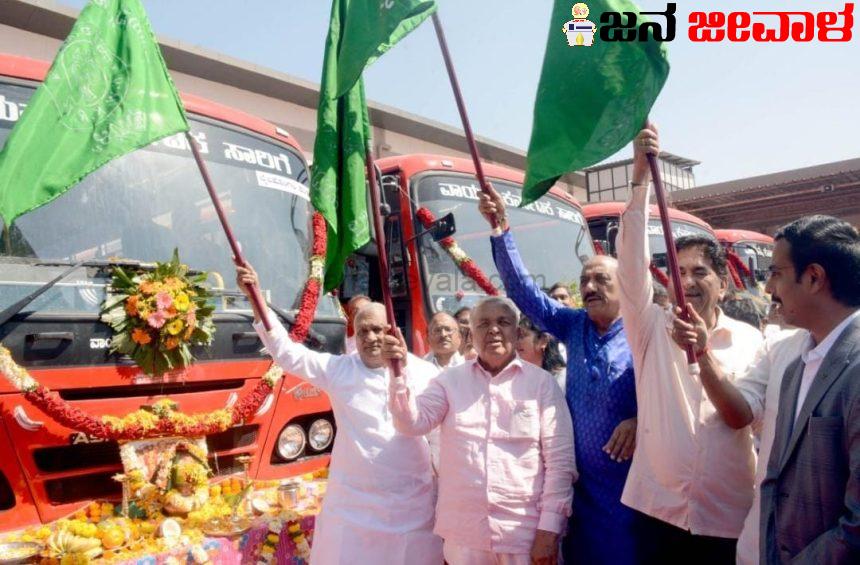 ನೂತನ ಬಸ್ ಗಳ ಲೋಕಾರ್ಪಣೆ; ಬಸ್ ಗಳ ಖರೀದಿ ಪ್ರಕ್ರಿಯೆ ಆರಂಭ; ಗ್ರಾಮೀಣ ಭಾಗದಲ್ಲಿ ಬಸ್ ಕೊರತೆ ತಗ್ಗಿಸಲು ಕ್ರಮ: ರಾಮಲಿಂಗಾರೆಡ್ಡಿ ನೂತನ ಬಸ್ ಗಳ ಲೋಕಾರ್ಪಣೆ; ಬಸ್ ಗಳ ಖರೀದಿ ಪ್ರಕ್ರಿಯೆ ಆರಂಭ; ಗ್ರಾಮೀಣ ಭಾಗದಲ್ಲಿ ಬಸ್ ಕೊರತೆ ತಗ್ಗಿಸಲು ಕ್ರಮ: ರಾಮಲಿಂಗಾರೆಡ್ಡಿ