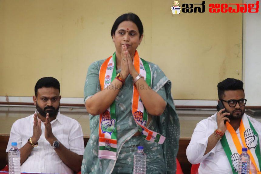 ಕ್ಷೇತ್ರದ ಅಭಿವೃದ್ಧಿ ವಿಷಯದ ಮೇಲೆ ಮತ ಯಾಚನೆ – ಮೃಣಾಲ ಹೆಬ್ಬಾಳಕರ್ ಕ್ಷೇತ್ರದ ಅಭಿವೃದ್ಧಿ ವಿಷಯದ ಮೇಲೆ ಮತ ಯಾಚನೆ – ಮೃಣಾಲ ಹೆಬ್ಬಾಳಕರ್