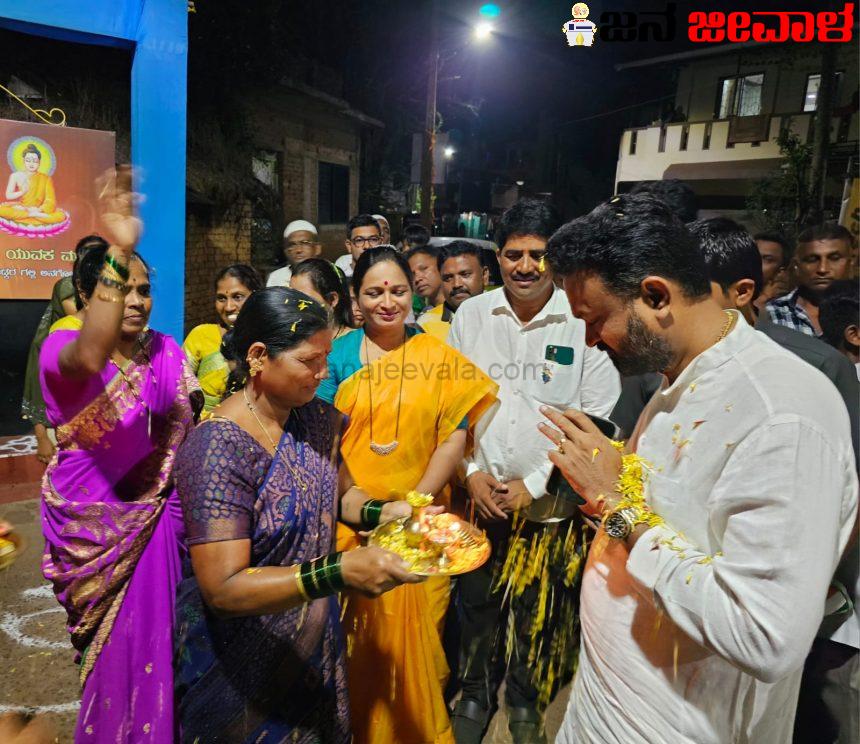 ಶೆಟ್ಟರ್ ಗೆ ಮತ ಹಾಕಿದರೆ ರಾತ್ರಿ ಕಂಡ ಬಾವಿಯಲ್ಲಿ ಹಗಲು ಬಿದ್ದಂತೆ : ಜಿಲ್ಲೆಗೆ ಅನ್ಯಾಯವಾಗುವುದನ್ನು ತಡೆಯುವ ಸಾಮರ್ಥ್ಯ ಮೃಣಾಲ್ ಗೆ ಇದೆ – ಚನ್ನರಾಜ ಹಟ್ಟಿಹೊಳಿ